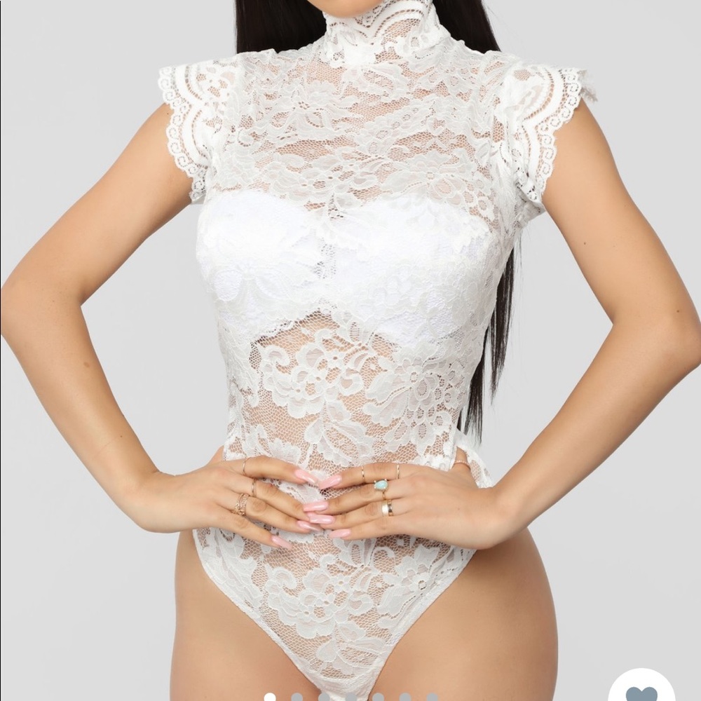 😍Lace Bodysuit😍never worn!